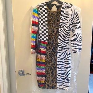 Alice & Olivia bodycon sequin stretch dress  with keyhole back size 8